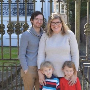 Meet your Posher, Stefani